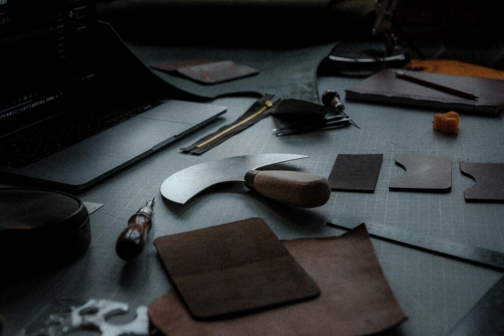 Work tools for upholstery on a table